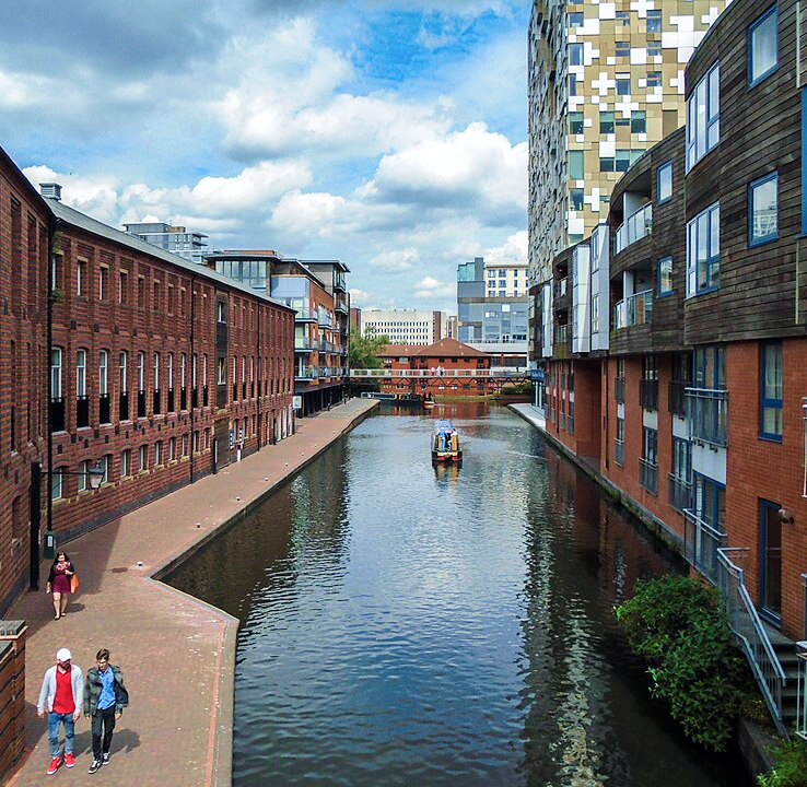 Birmingham canal basin